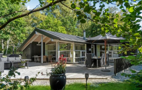 Stunning Home In Grenaa With Kitchen